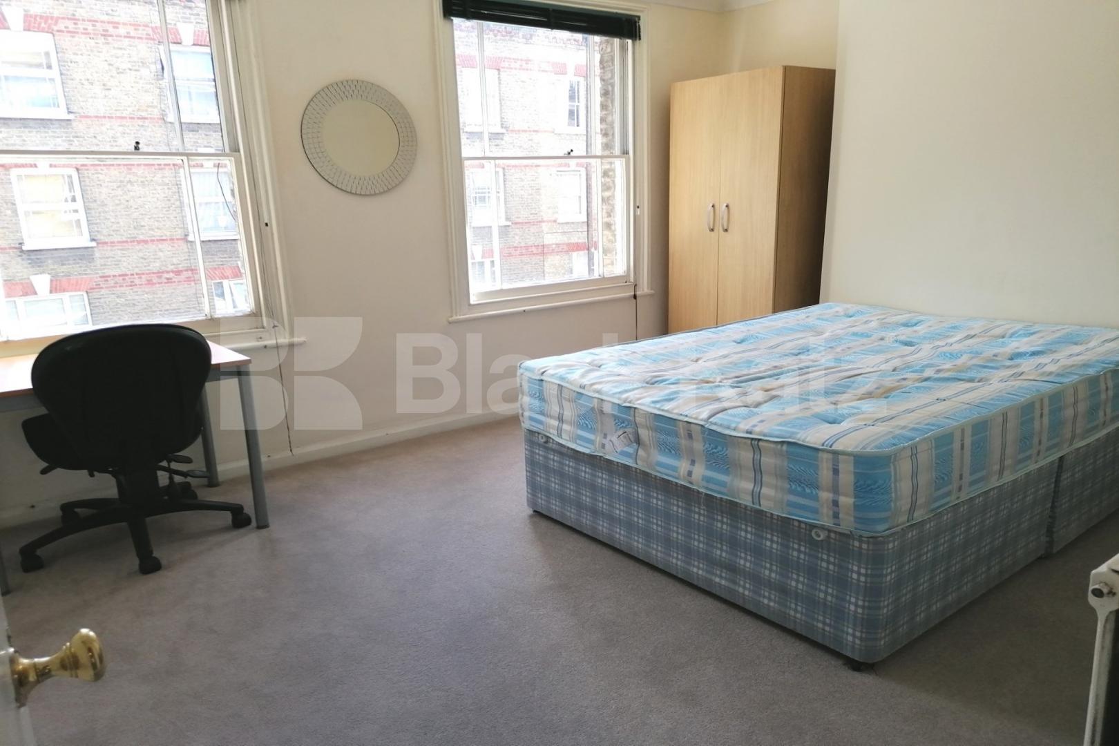 Georgian house,two bathrooms, charming patio garden & highly desirable address  Henshaw Street, Elephant and Castle/Borough